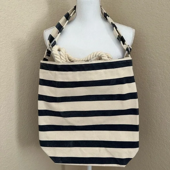 The Black Dog Striped Tote Bag - Picture 2 of 8